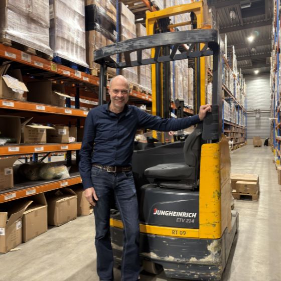 Martens Logistiek - 65.000 Kerstpakketten